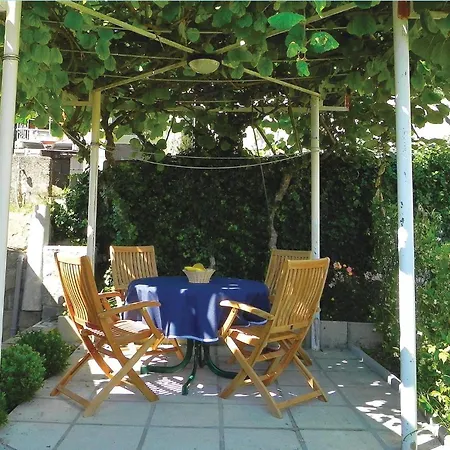 شقة Lovely In With Kitchen *