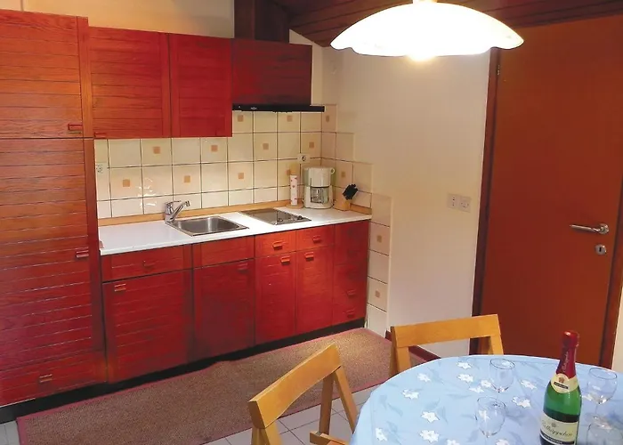 Lovely In With Kitchen شقة *