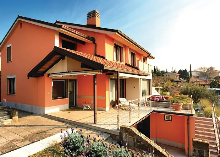 דירה Lovely In With Kitchen